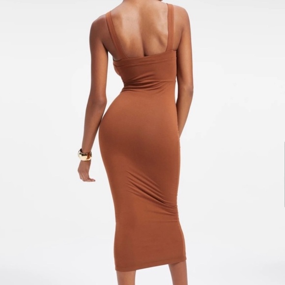 GOOD AMERICAN 90s Tank Midi Dress - Picture 4 of 13